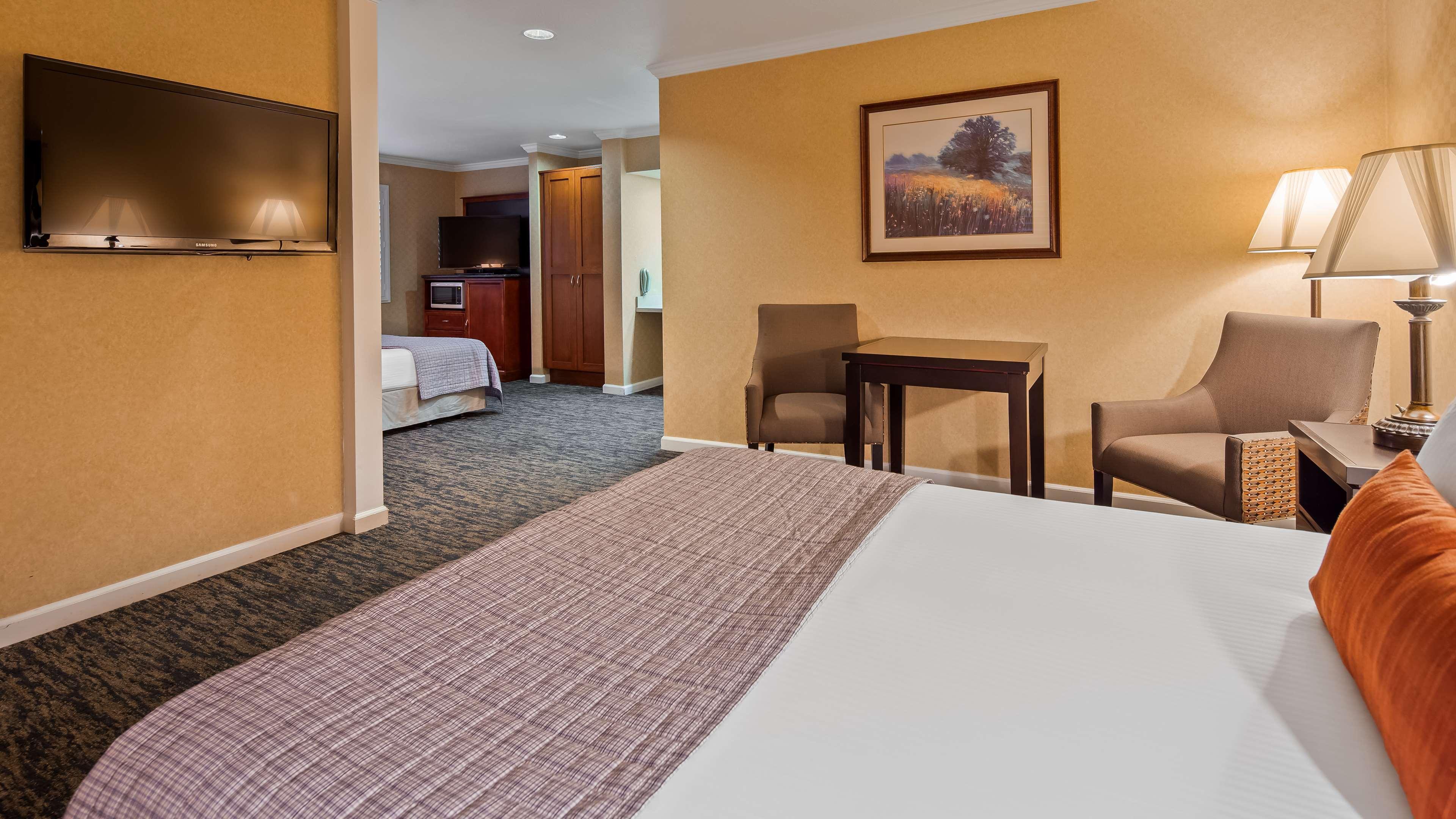 Best Western Plus Humboldt Bay Inn Eureka Exterior foto