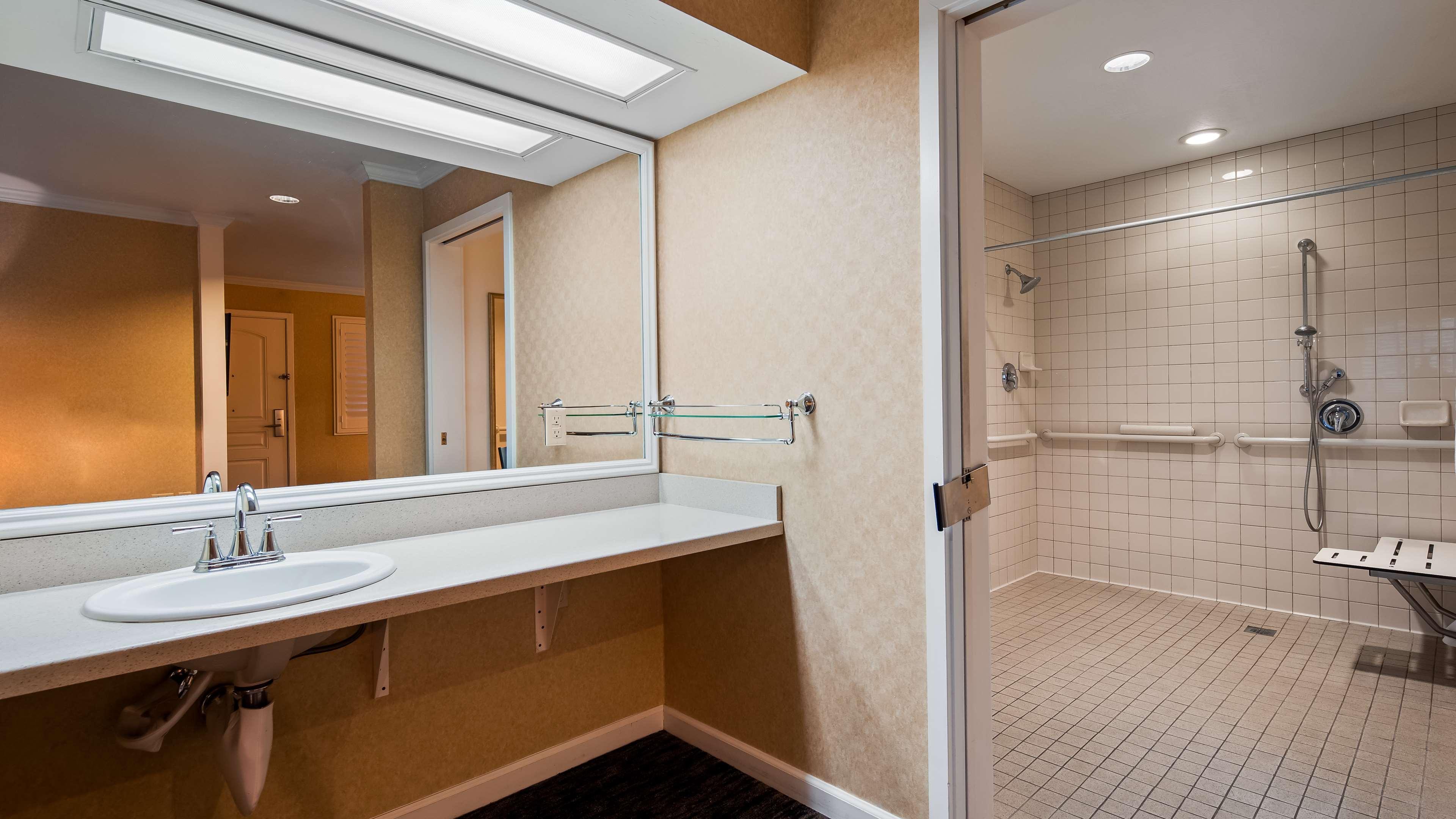 Best Western Plus Humboldt Bay Inn Eureka Exterior foto